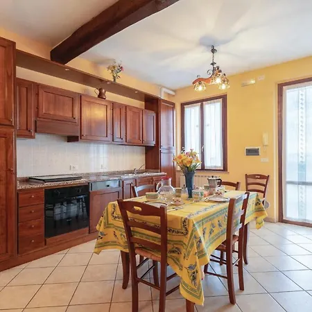 Cozy In Castiglione Del Апартаменты