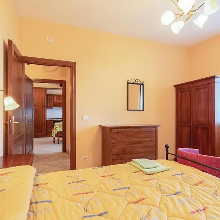 Cozy In Castiglione Del קאסטיגליונה דל לאגו